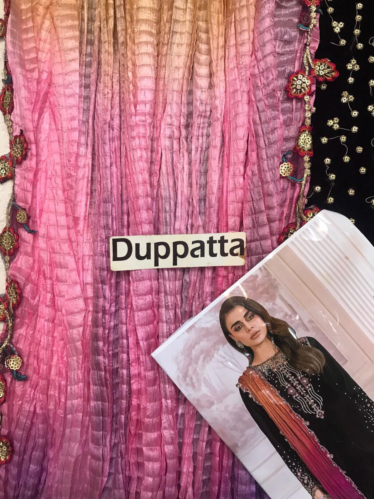 Baroque Luxury Velvet Article